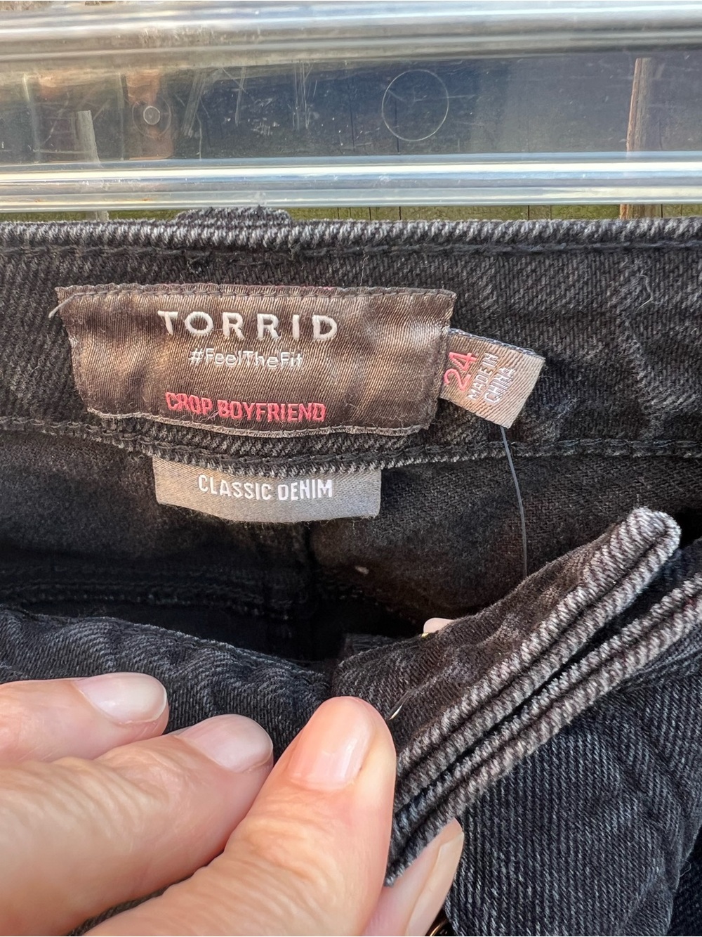 Torrid Black crop boyfriend Distressed mid rise Jeans - Picture 4 of 8